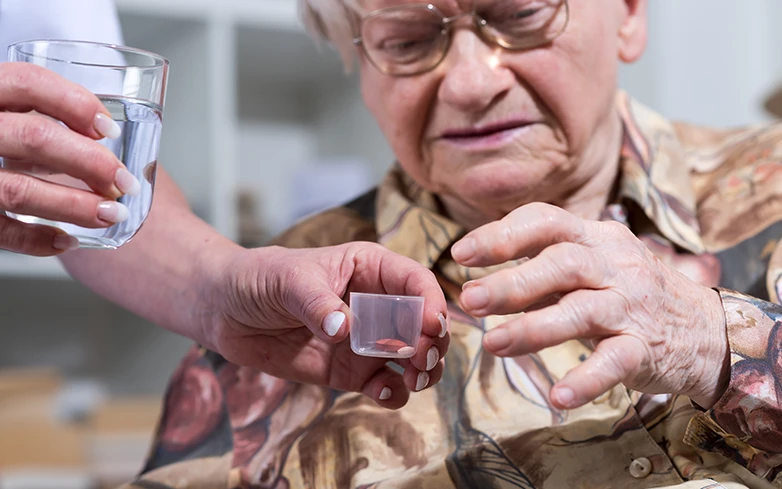 8 in 10 nursing home residents given psychiatric drugs, report finds